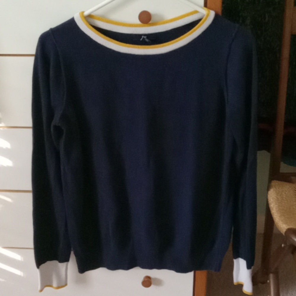 Womens Gap Crew Sweater